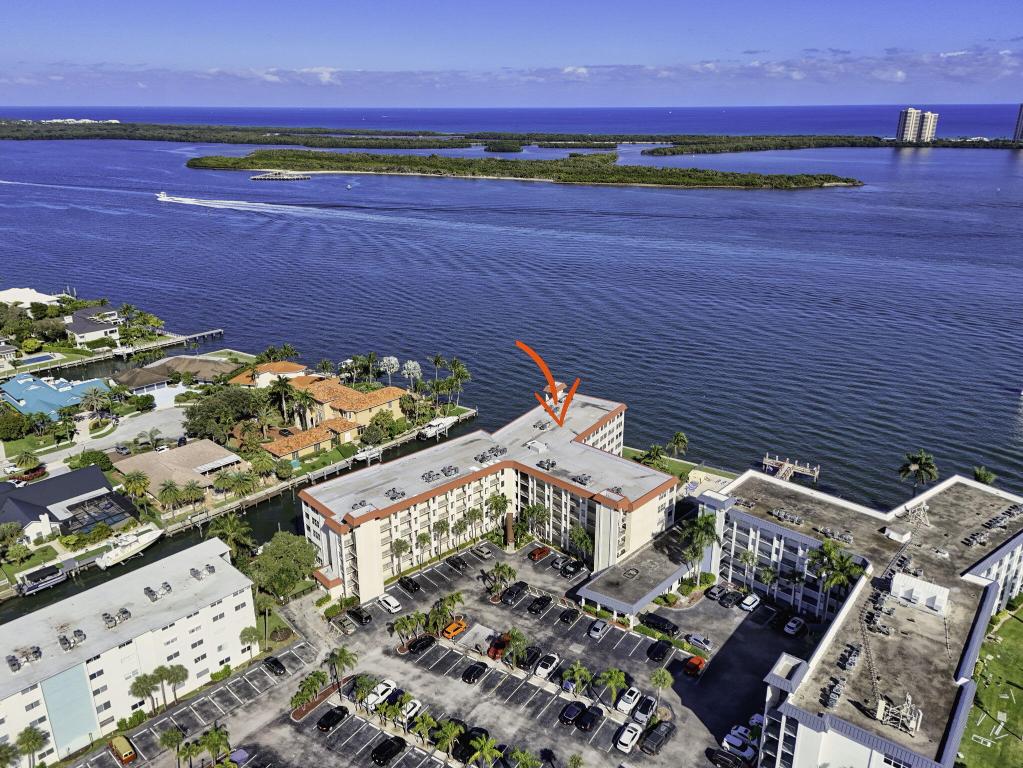 PARADISE HARBOUR CONDO - Residential