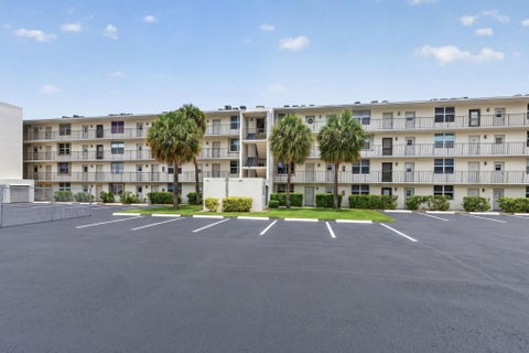 Photo of 4501 NE 21st Avenue #208, Fort Lauderdale, FL 33308 (MLS # B26045389)