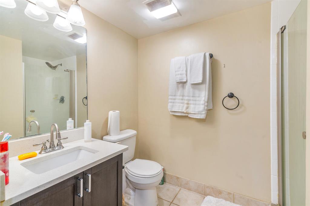 GRAND ISLES CONDO - Residential