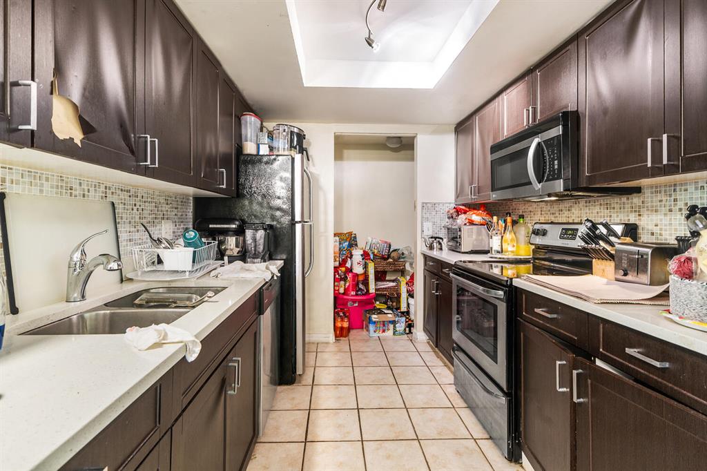 GRAND ISLES CONDO - Residential