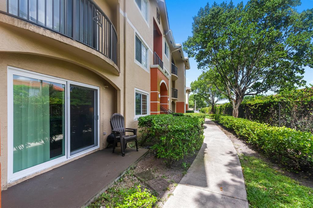 GRAND ISLES CONDO - Residential