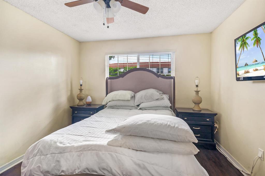 GRAND ISLES CONDO - Residential