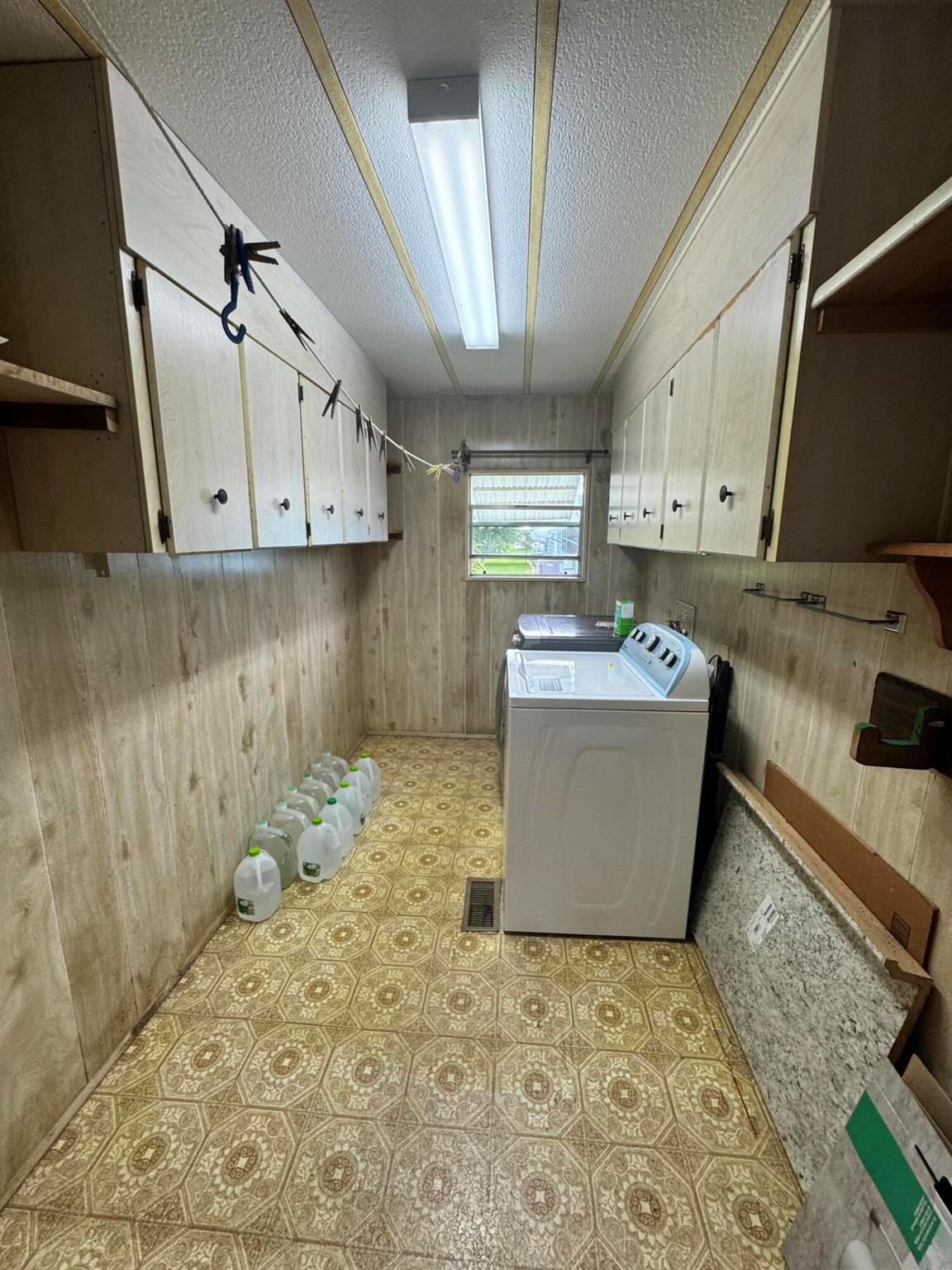 Spanish Lakes Country Clu - Residential