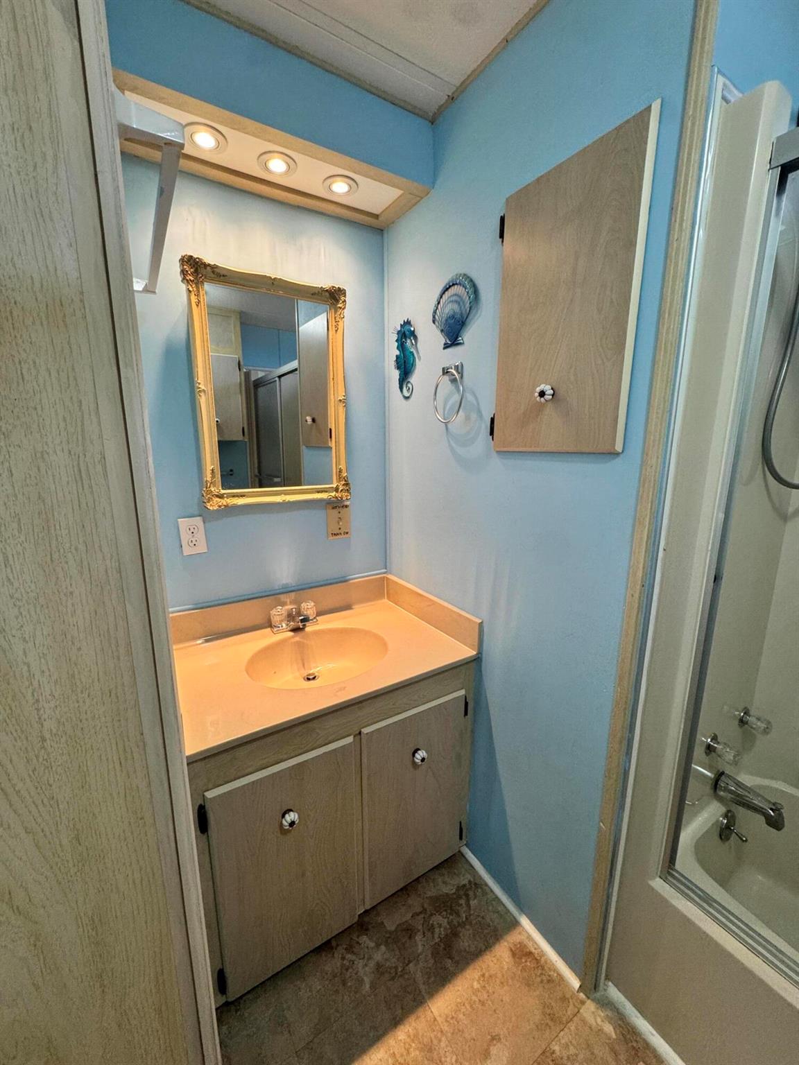 Spanish Lakes Country Clu - Residential