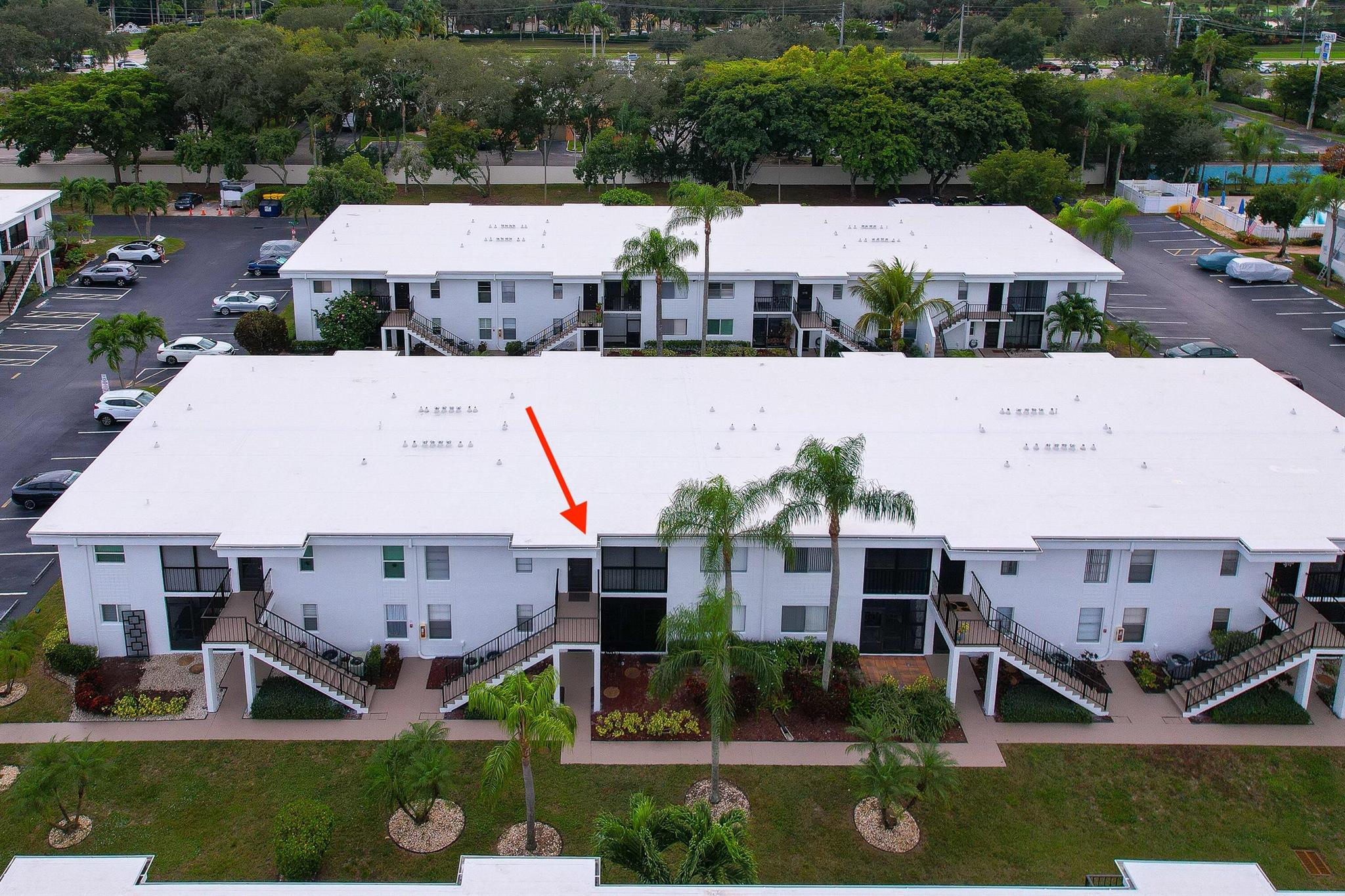 INTERNATIONAL CLUB CONDO - Residential