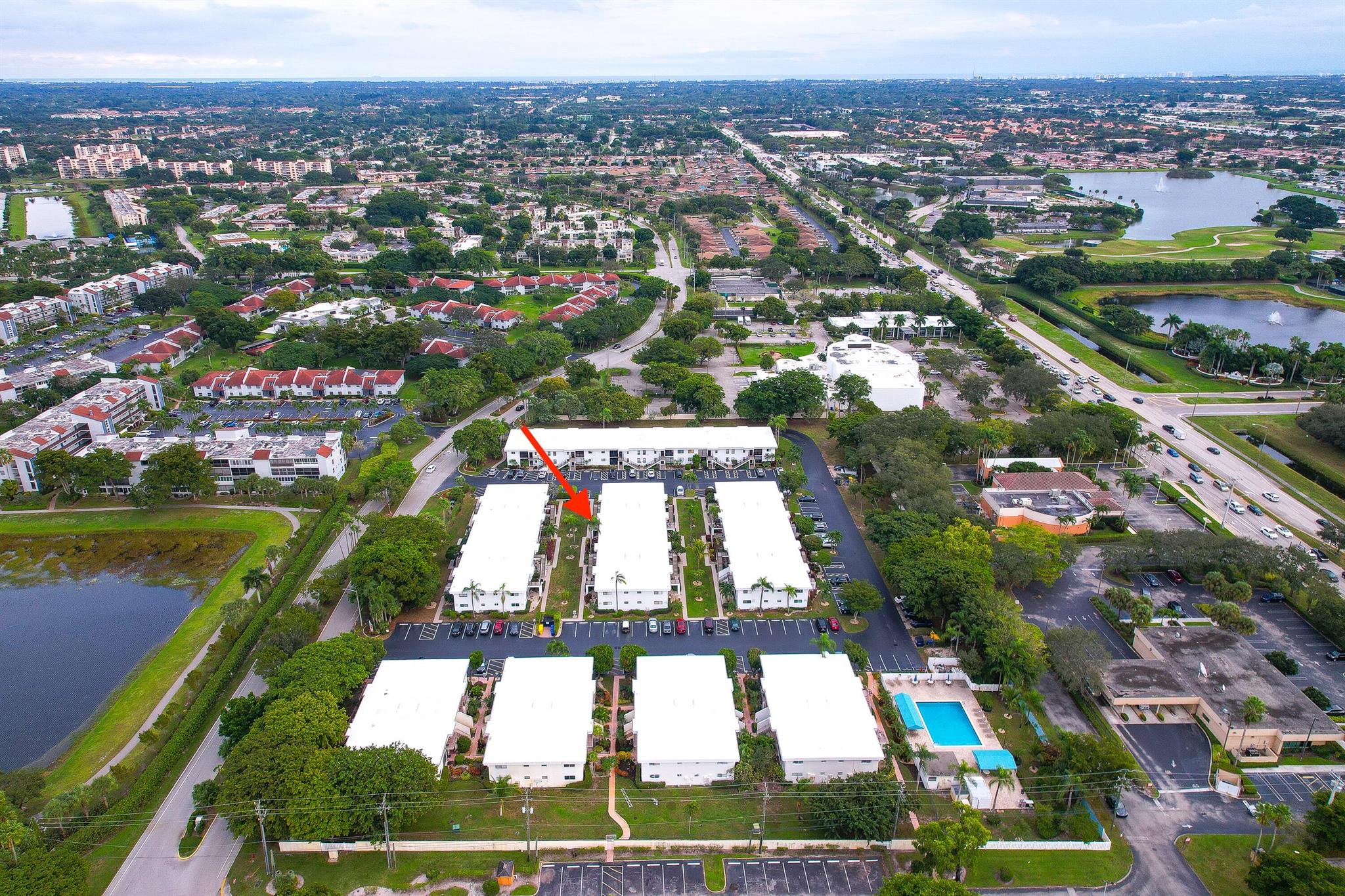 INTERNATIONAL CLUB CONDO - Residential