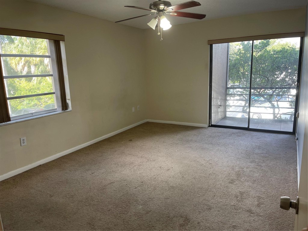 Emerald Hills Condo - Residential