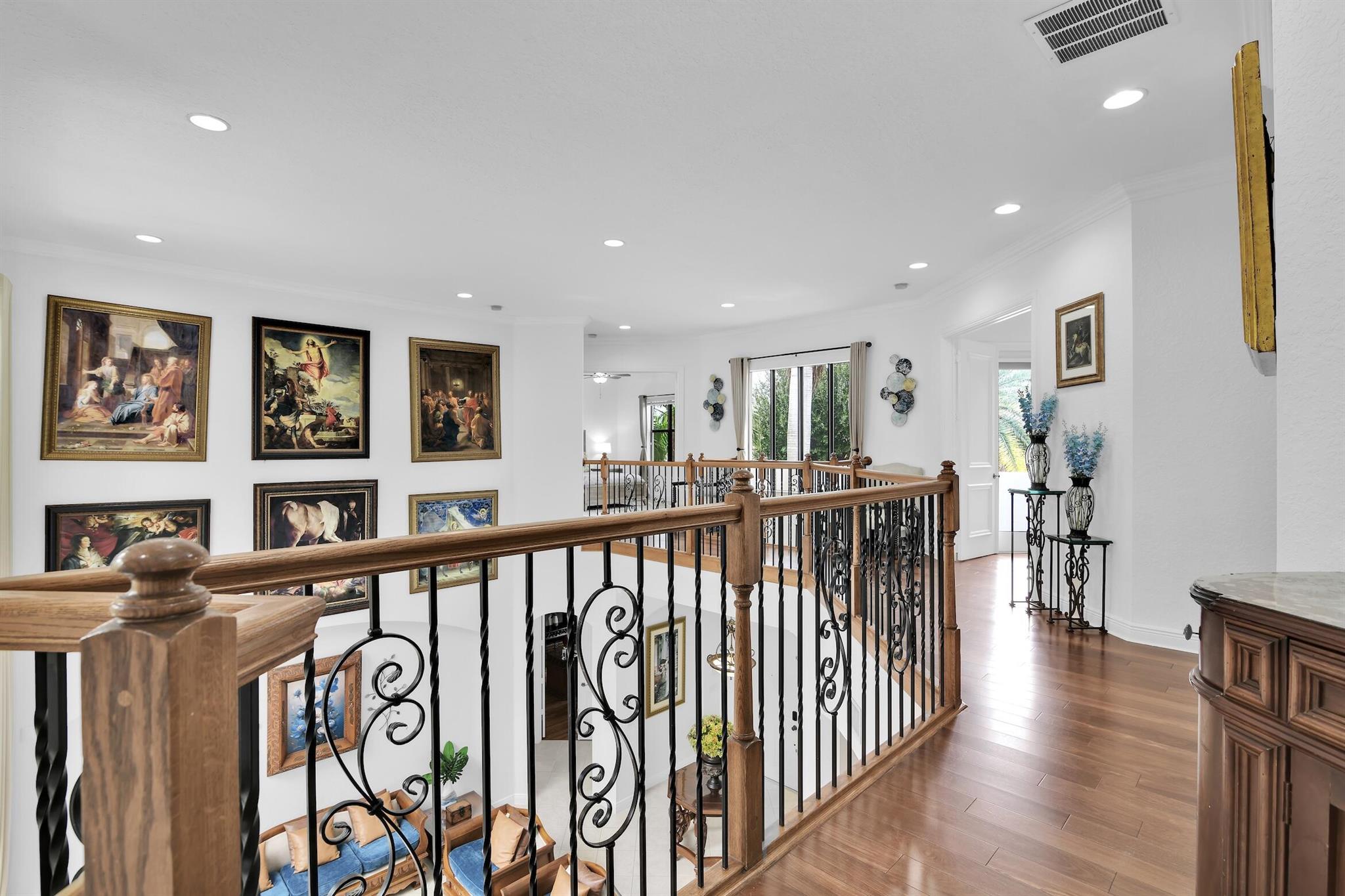 VERSAILLES - Residential Lease