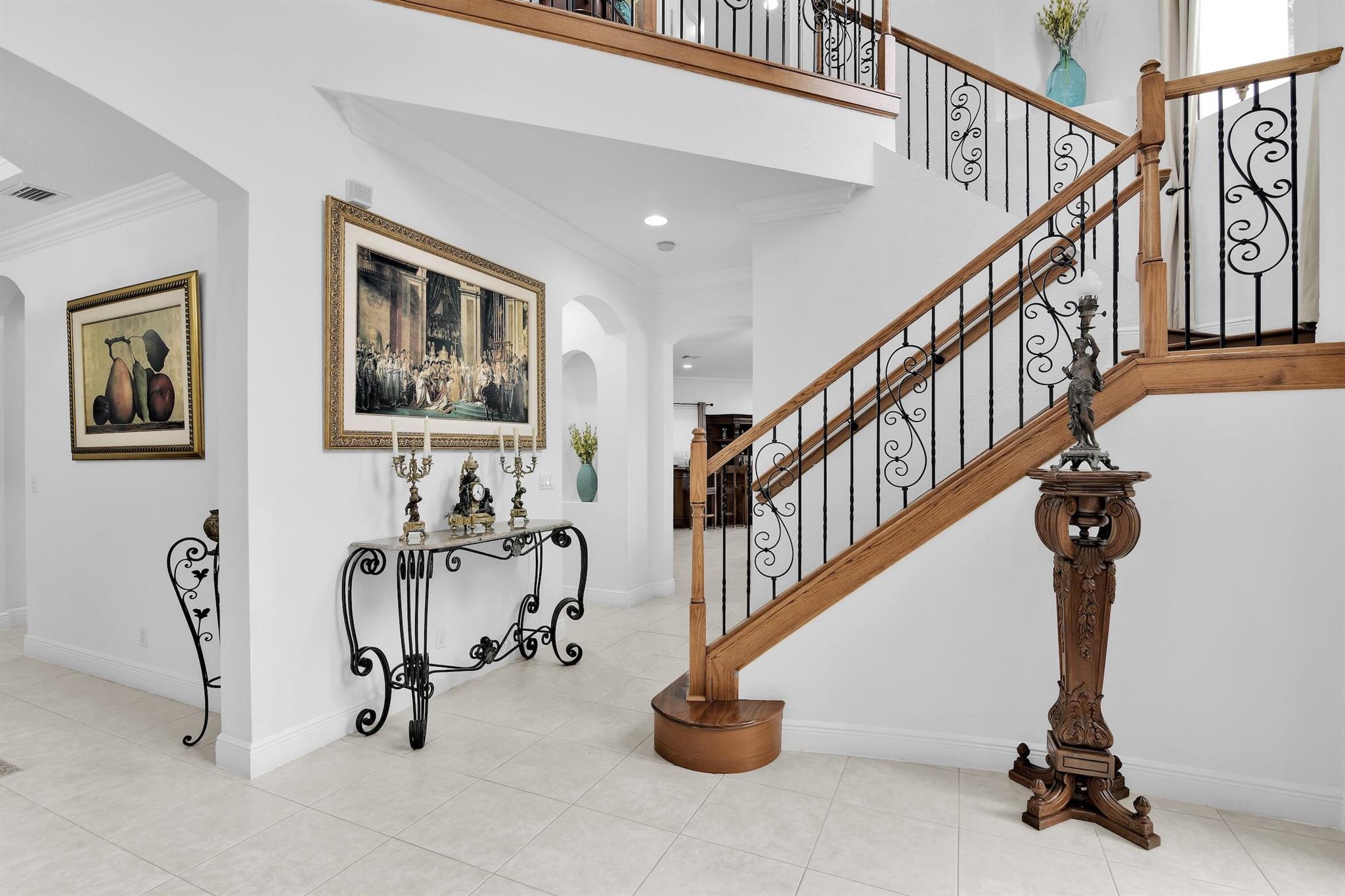 VERSAILLES - Residential Lease