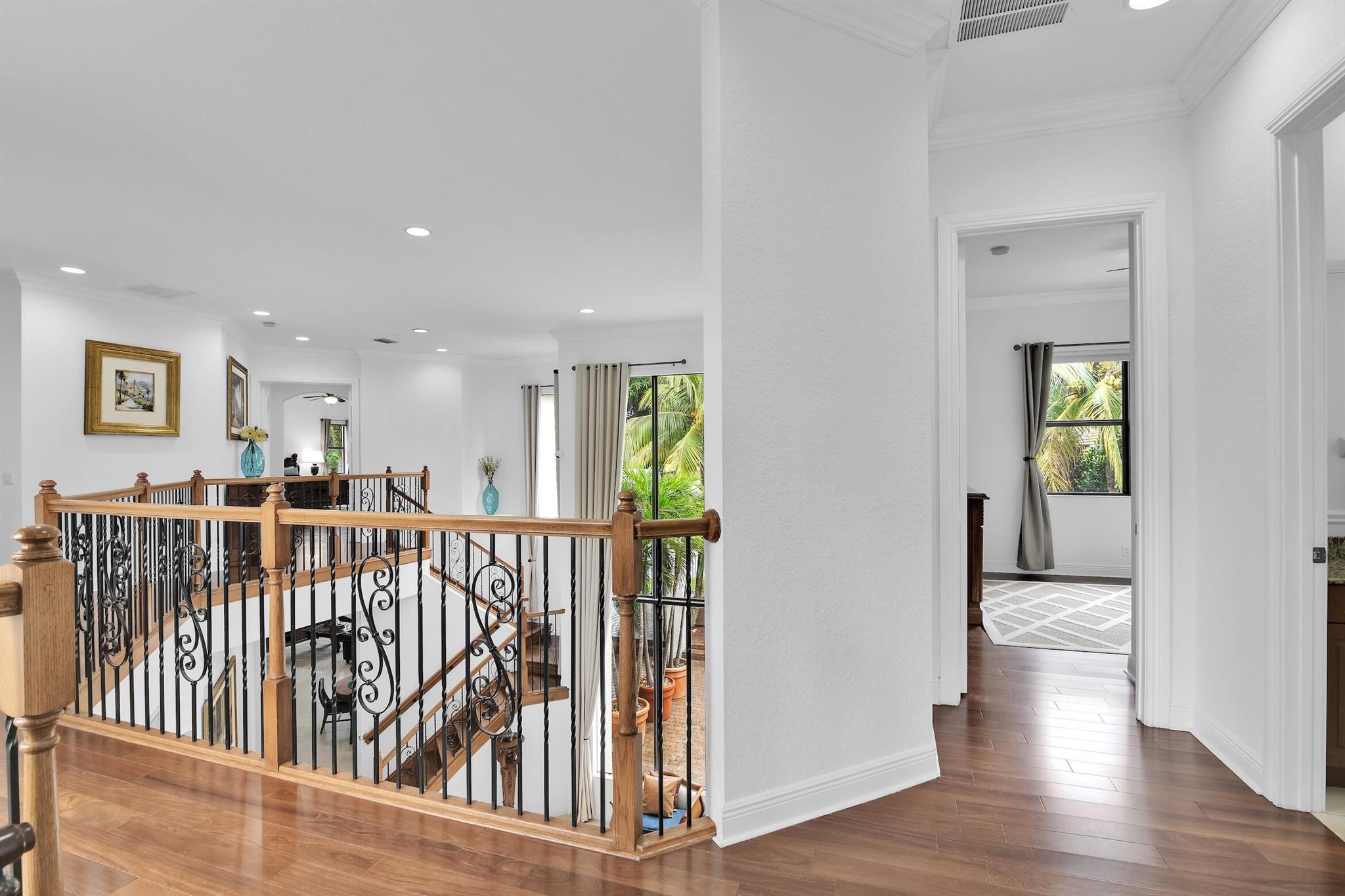 VERSAILLES - Residential Lease