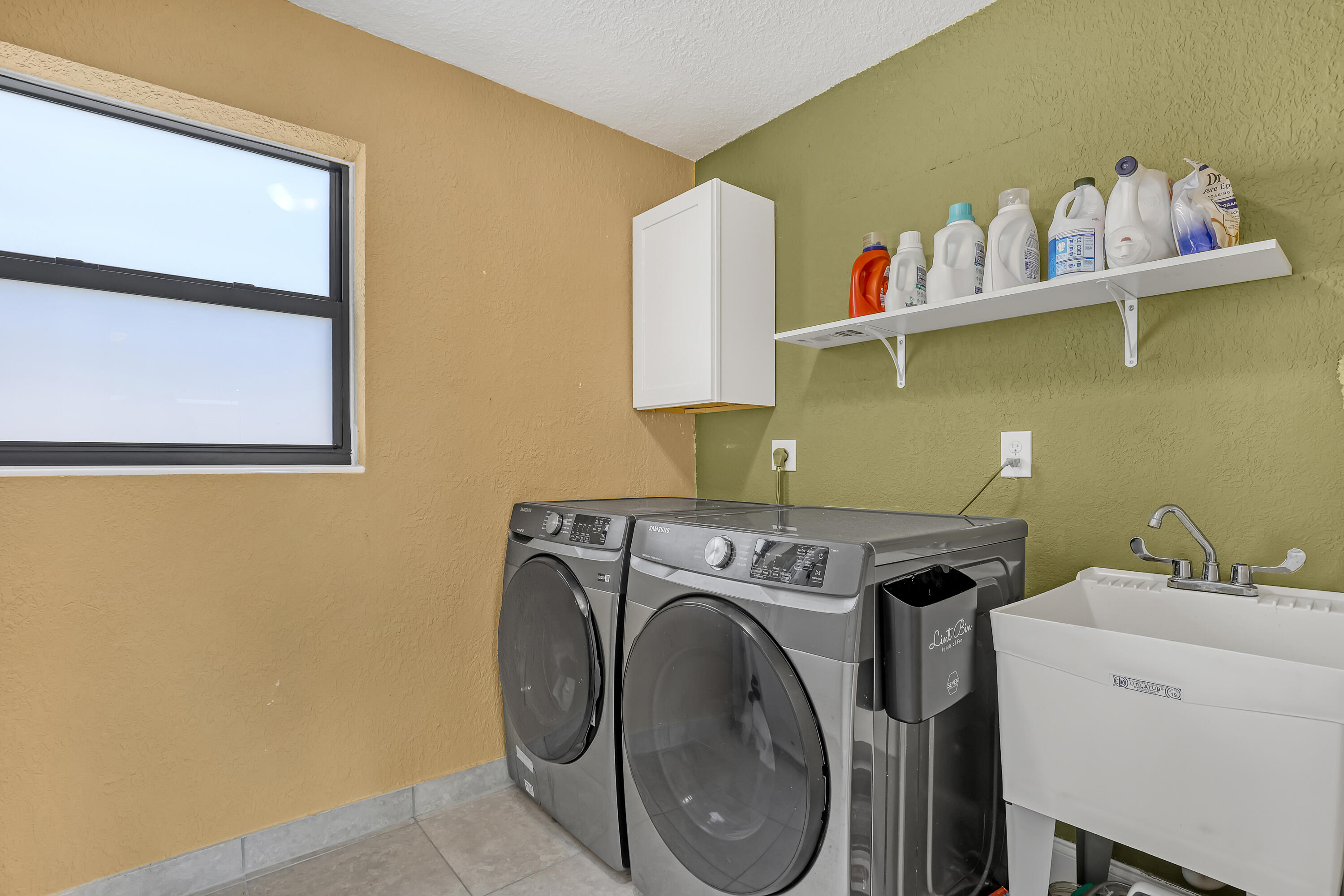 LYNDON LANES 2 - Residential Lease