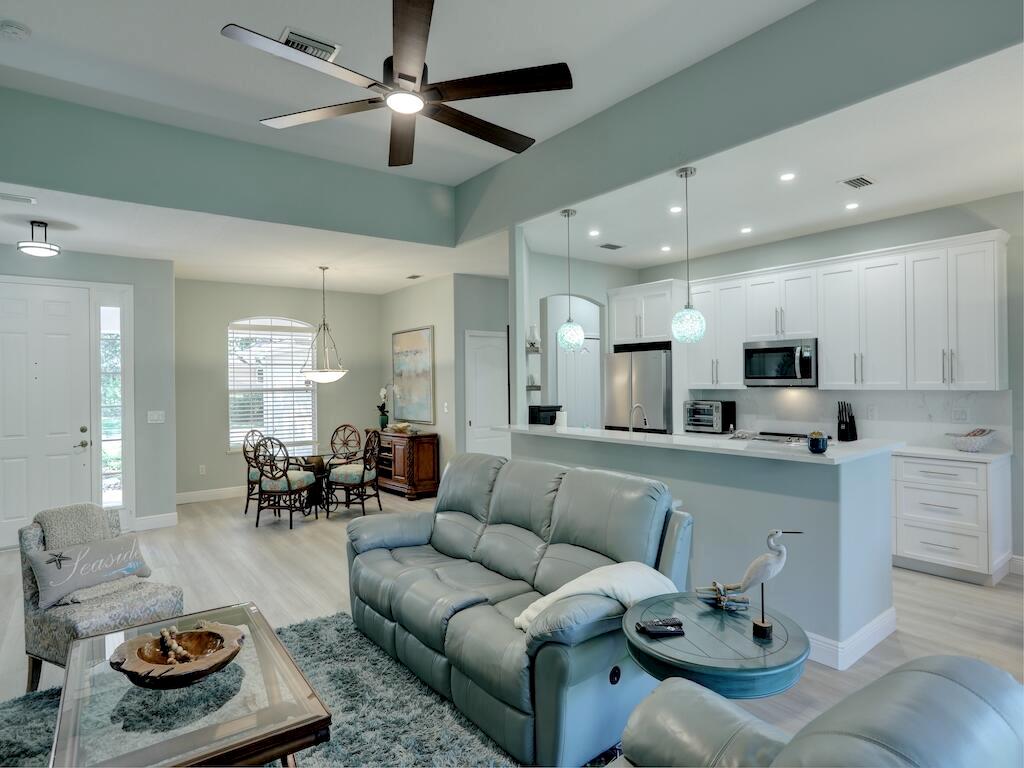 COLLIER CLUB PHASE IIA SU - Residential Lease