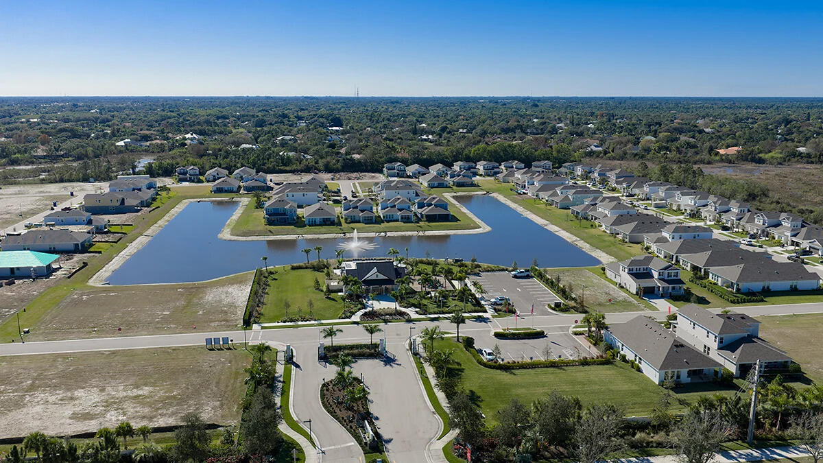 VERANDA OAKS - Residential