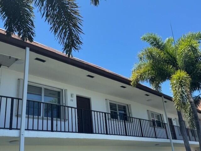 2nd level 2 bedroom 2 bath spacious condo in the heart of Palm Beach Gardens, Full kitchen with full size appliances. Countertop microwave. Tile, vinyl flooring. Private screened balcony to relax and enjoy. Dining room apart from the kitchen. Full size washer and dryer in laundry room. Split bedrooms with walk in closets. Stairs only to second level in this 2 story 16 unit condo building. Nicely kept landscaping with lovely views. Convenient location being very close to shopping, restaurants and the beautiful beaches of the Palm Beaches. Rent includes most utilities. Don't miss this one.