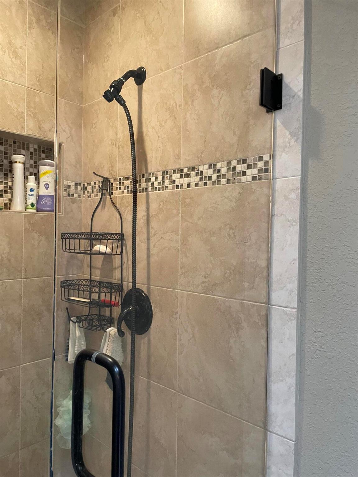 KINGS POINT TUSCANY CONDO - Residential Lease