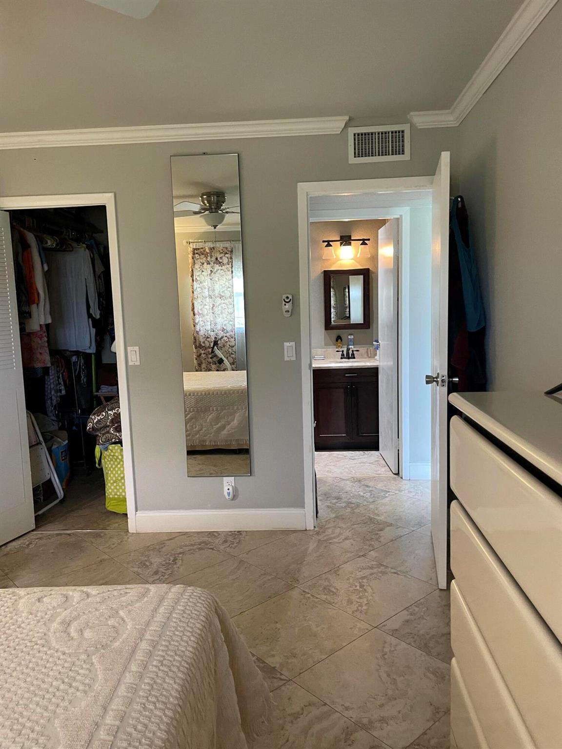 KINGS POINT TUSCANY CONDO - Residential Lease