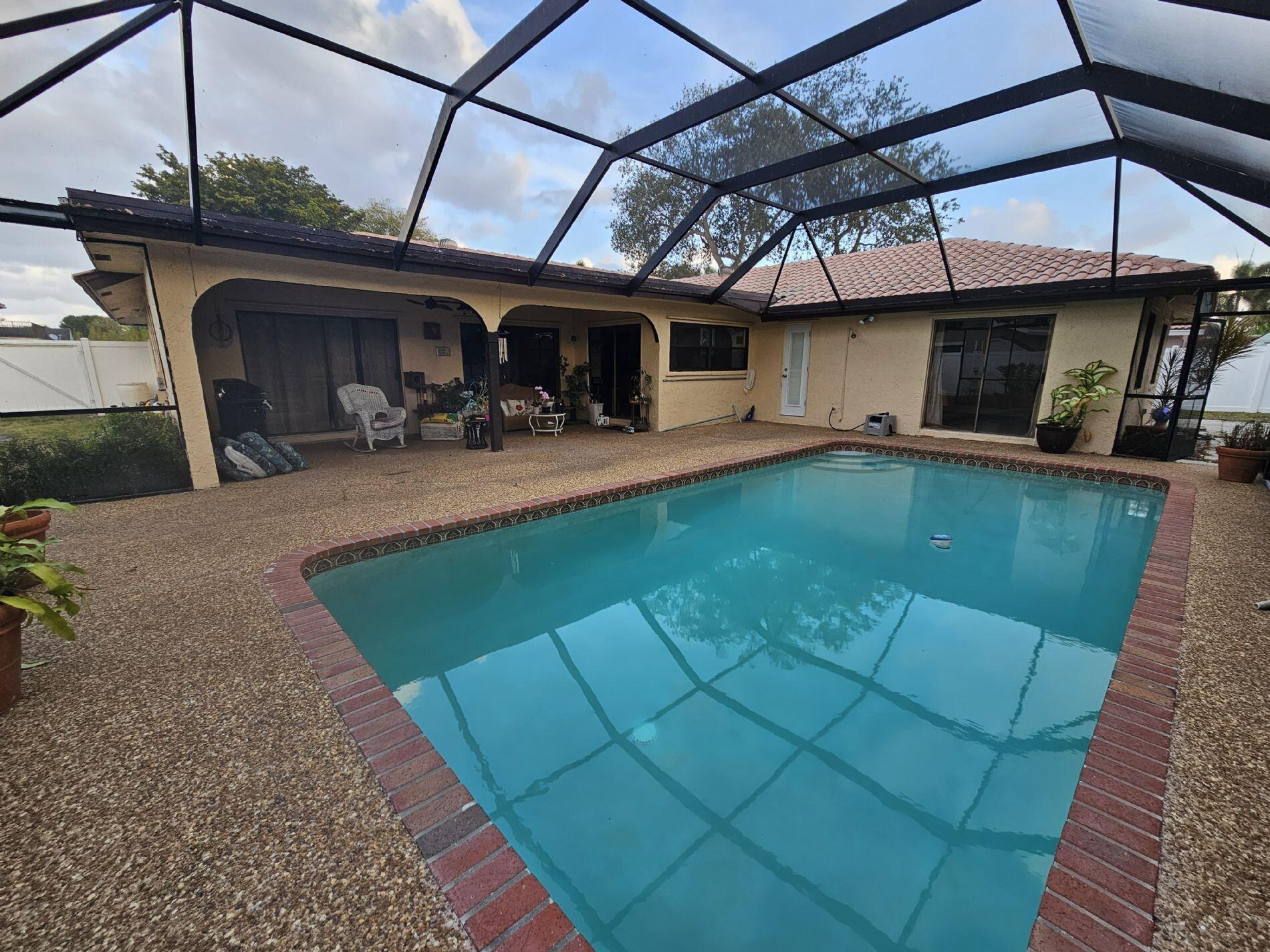 251 SW 15th Avenue