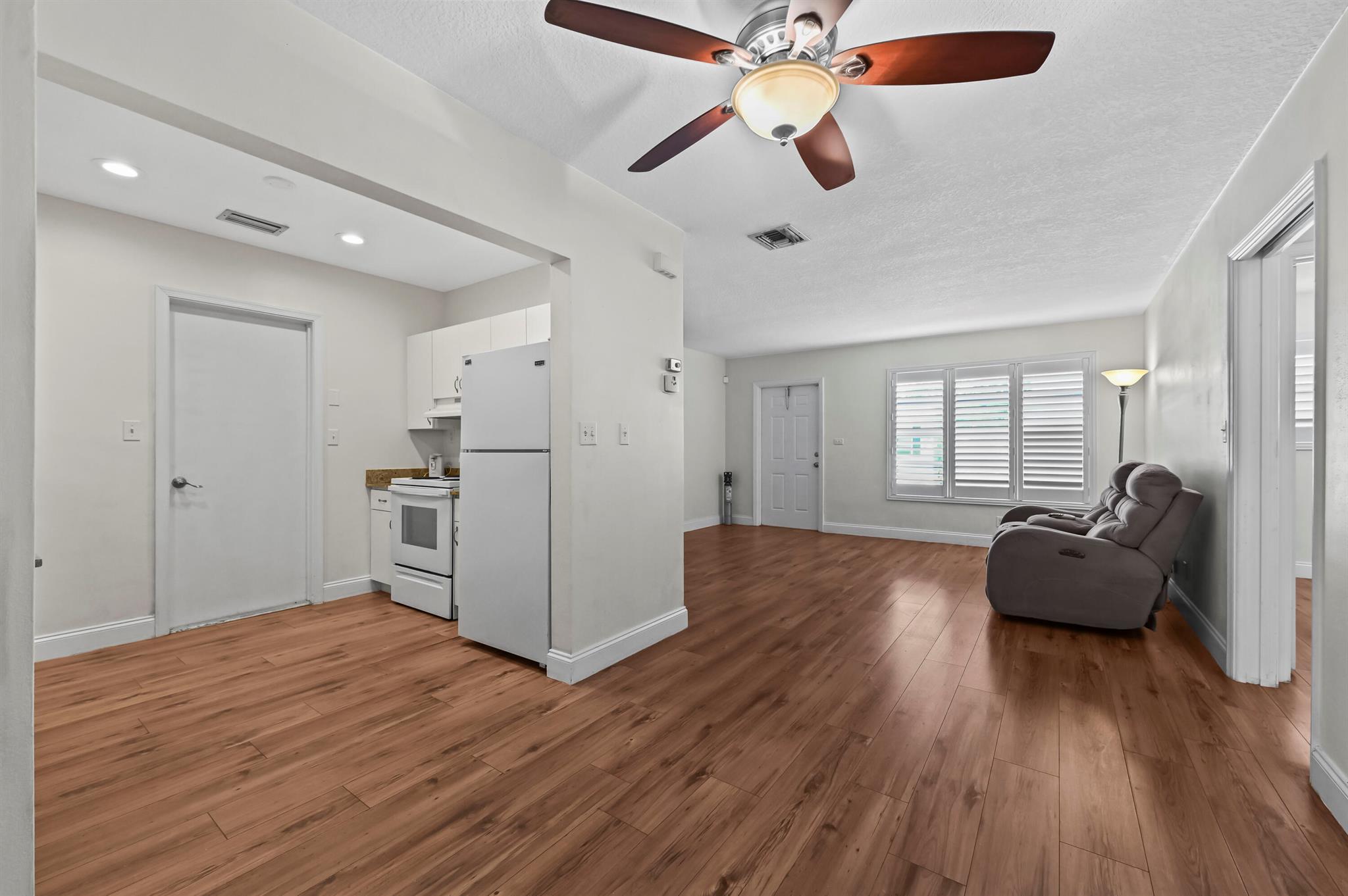 MAINLANDS OF TAMARAC LAKE - Residential