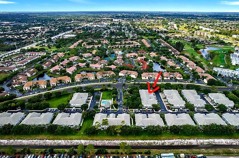 MAGNOLIA BAY CONDOMIMIUM - Residential