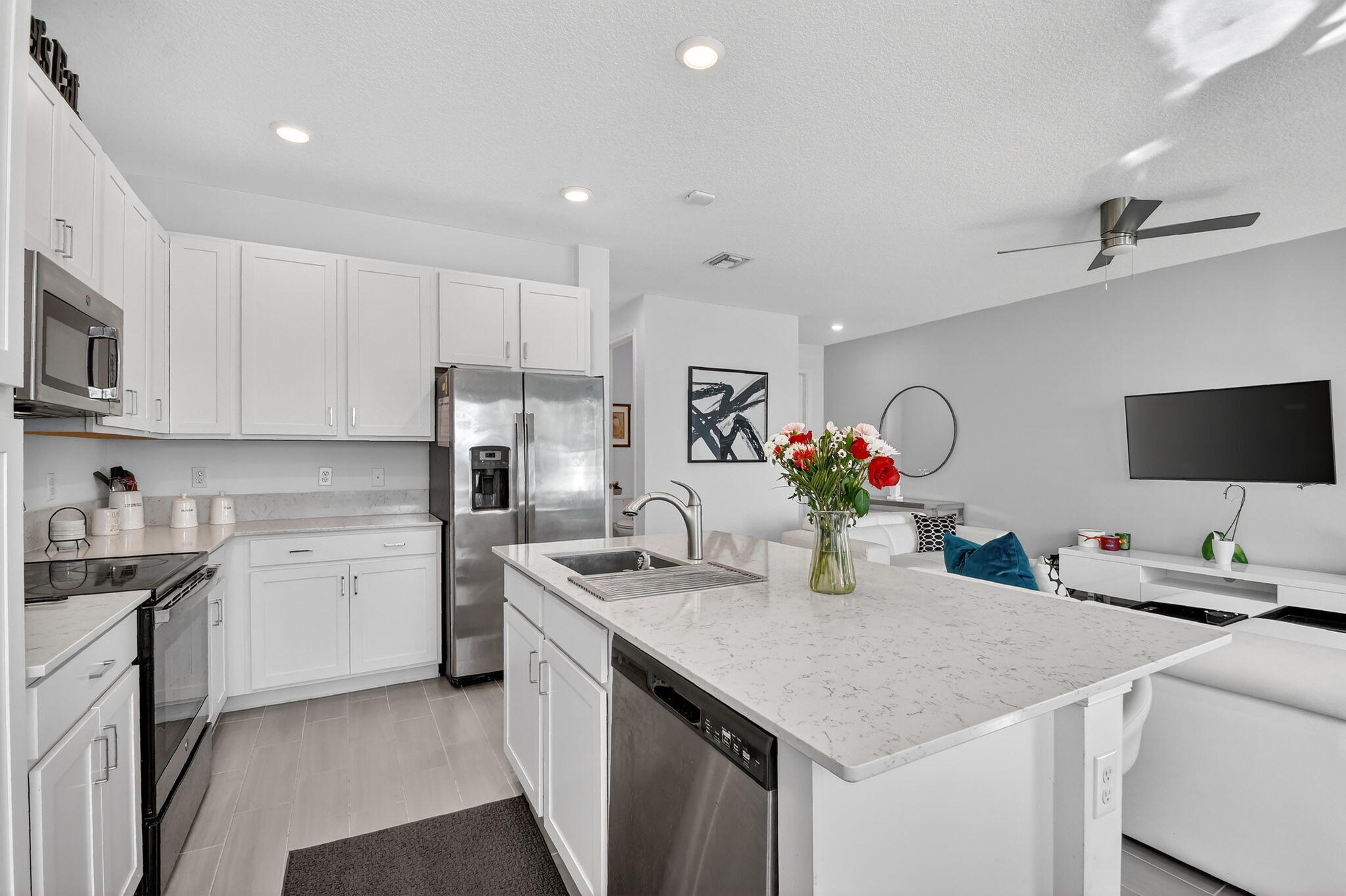 ANDALUCIA - Residential Lease