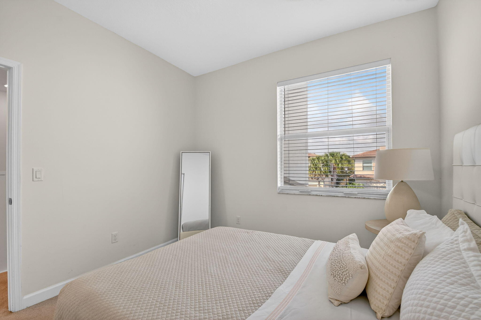 ANDALUCIA - Residential Lease