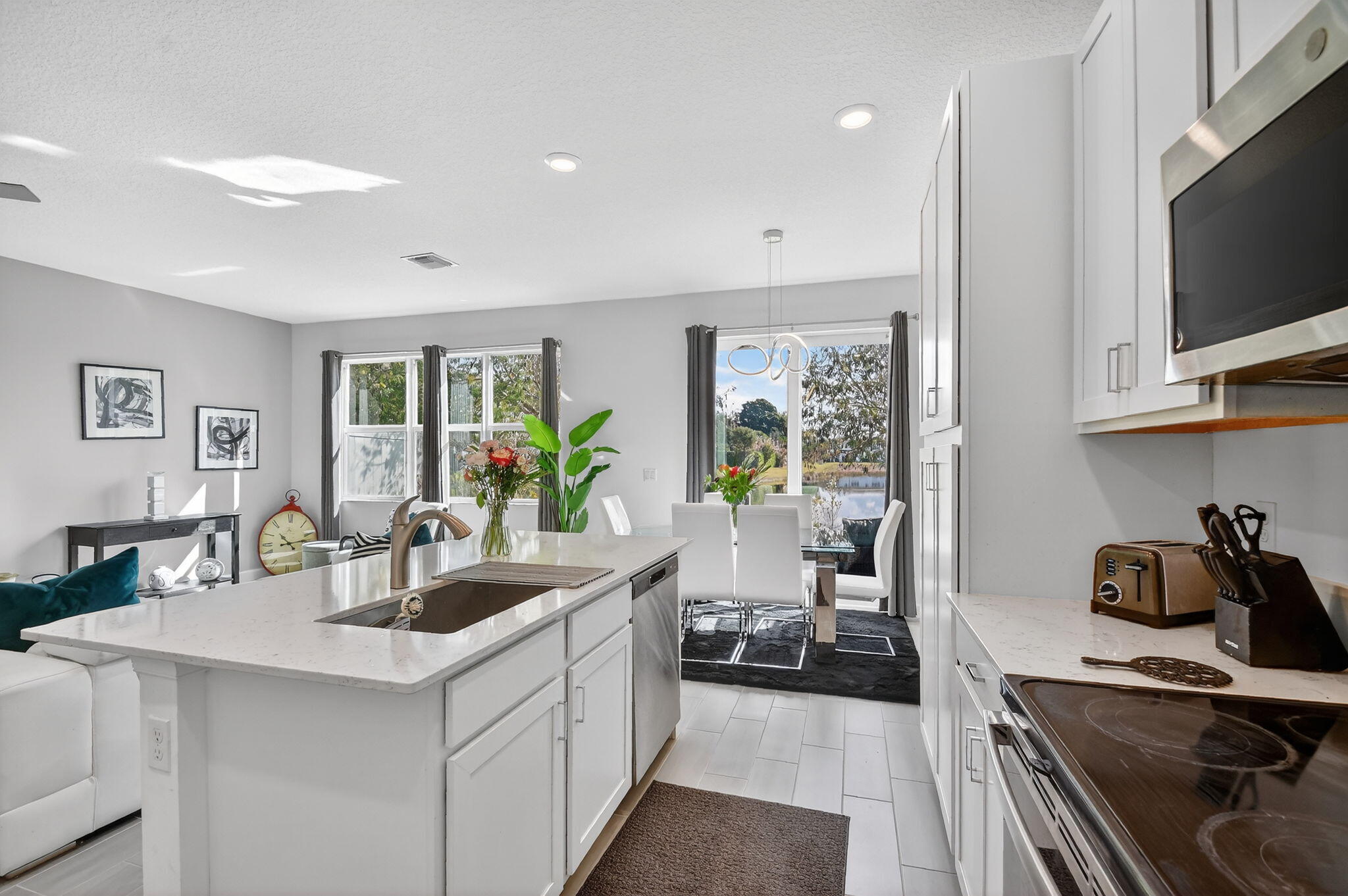 ANDALUCIA - Residential Lease