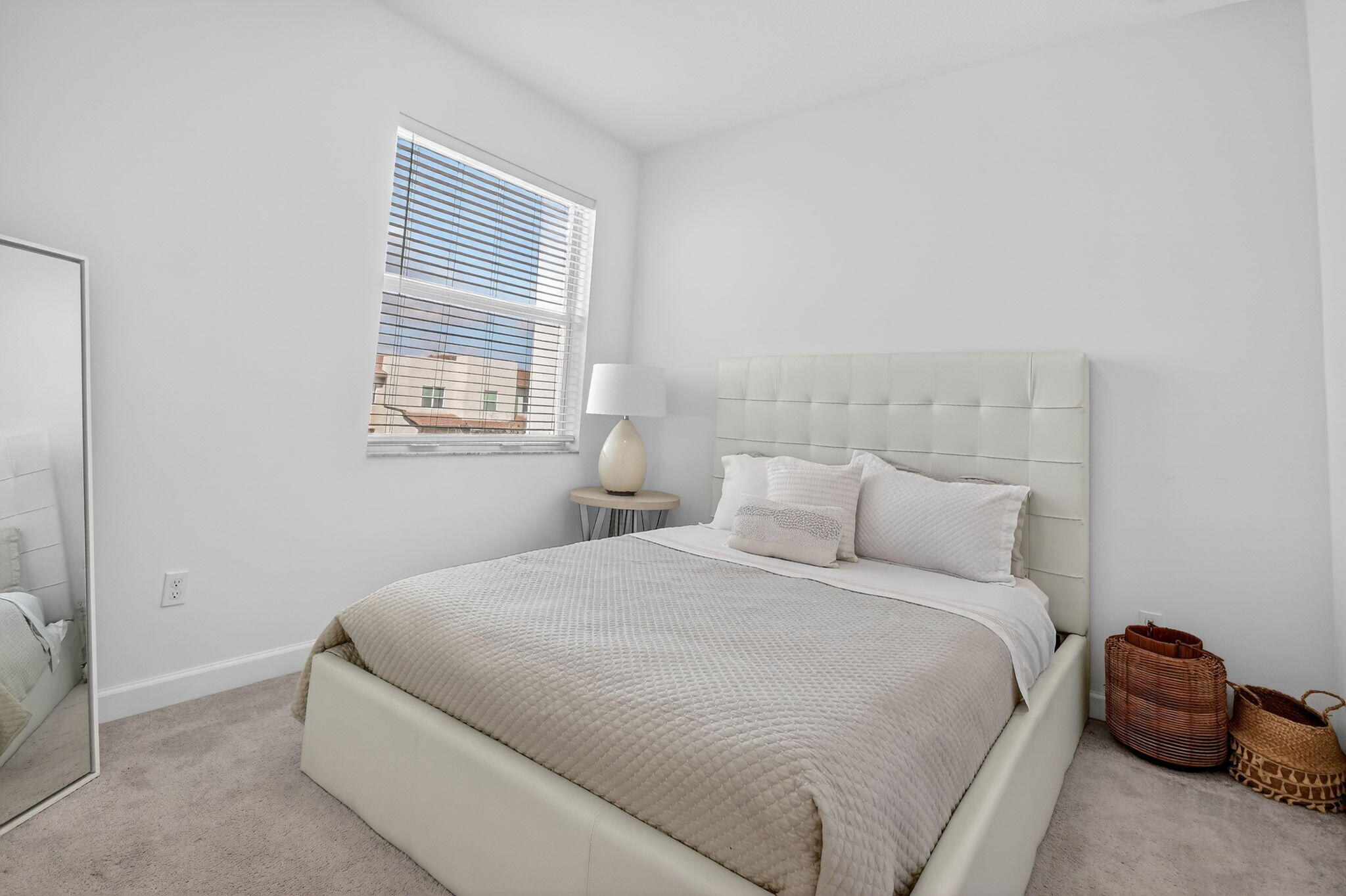 ANDALUCIA - Residential Lease