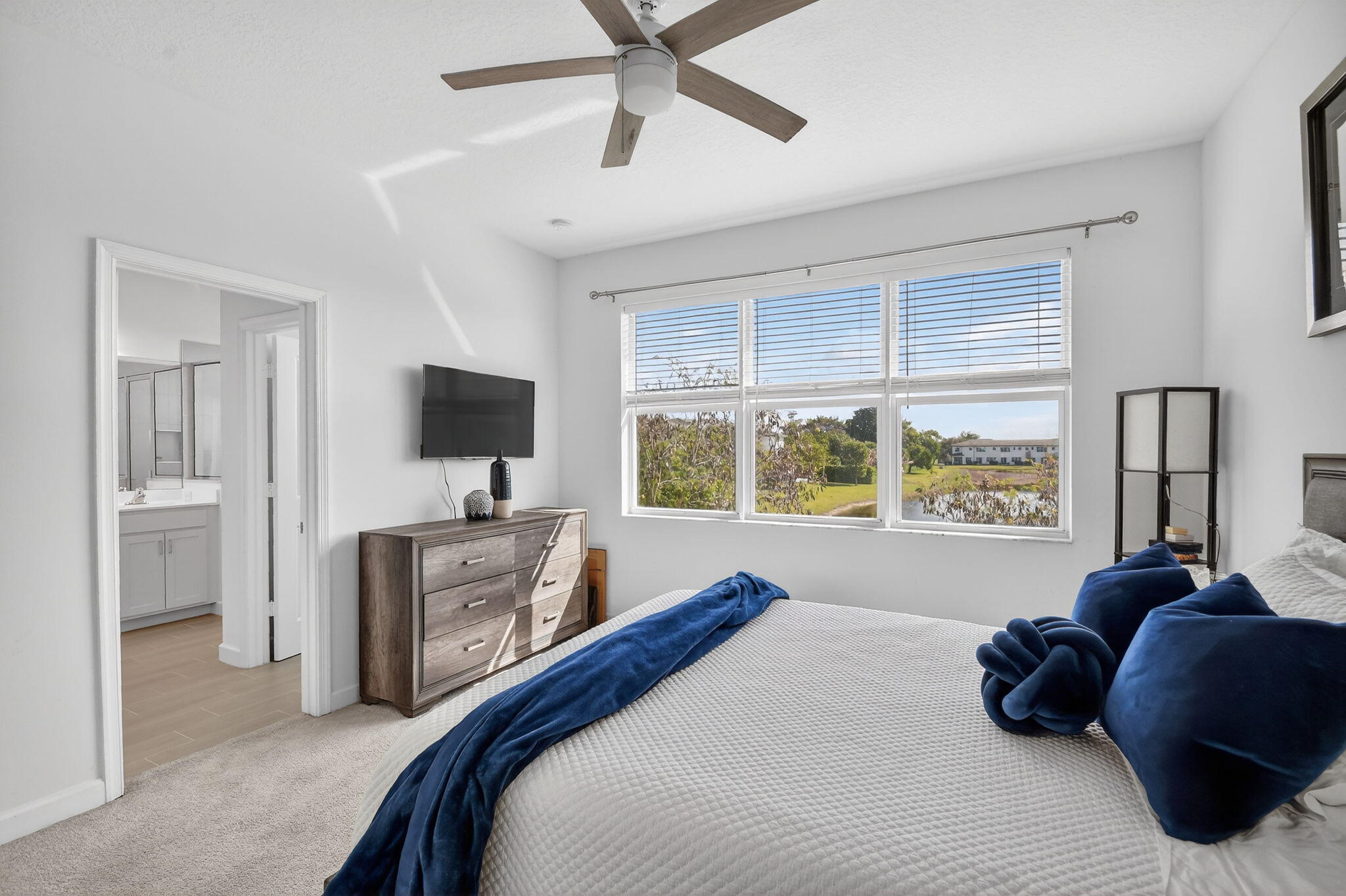 ANDALUCIA - Residential Lease