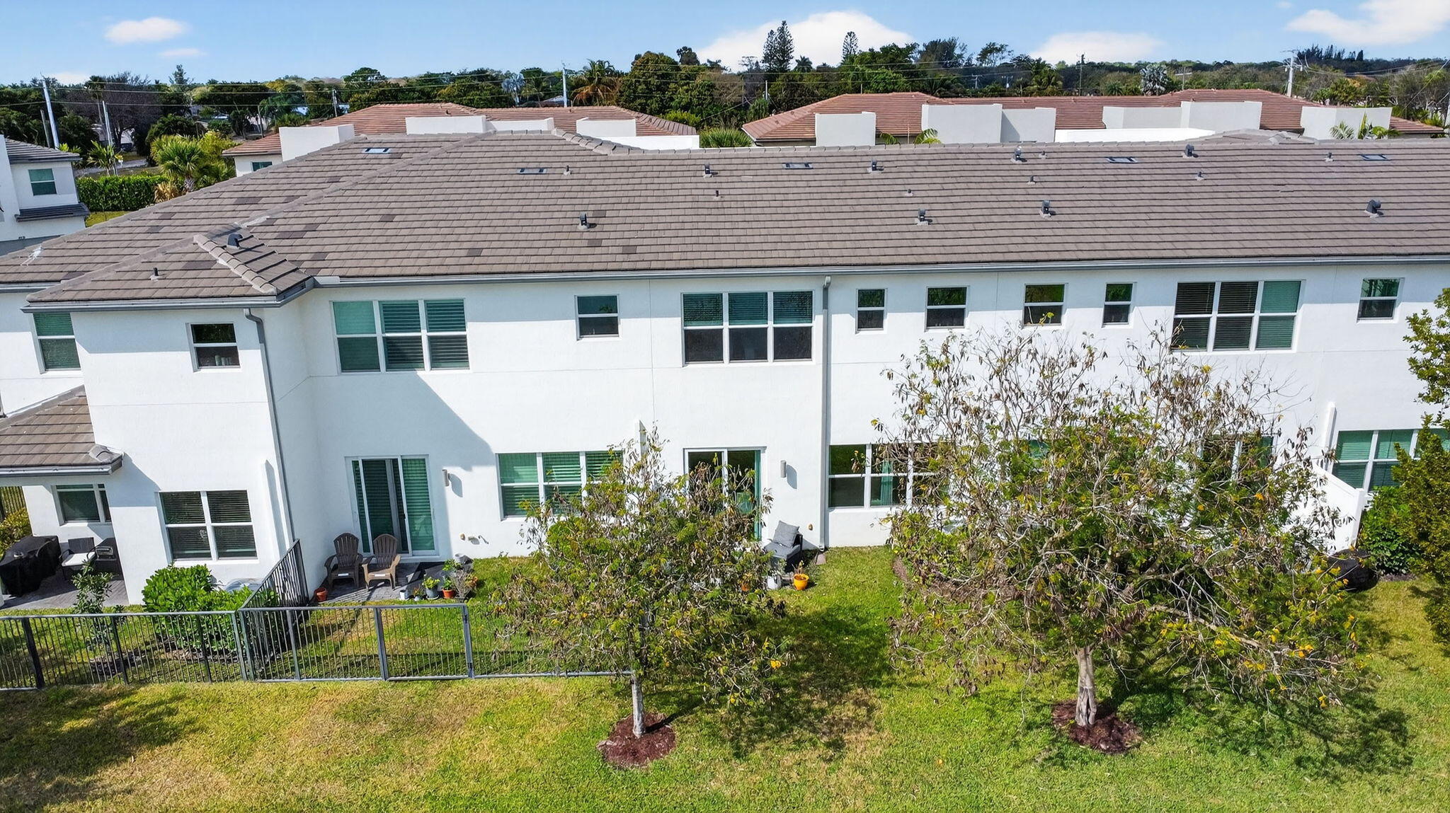 ANDALUCIA - Residential Lease