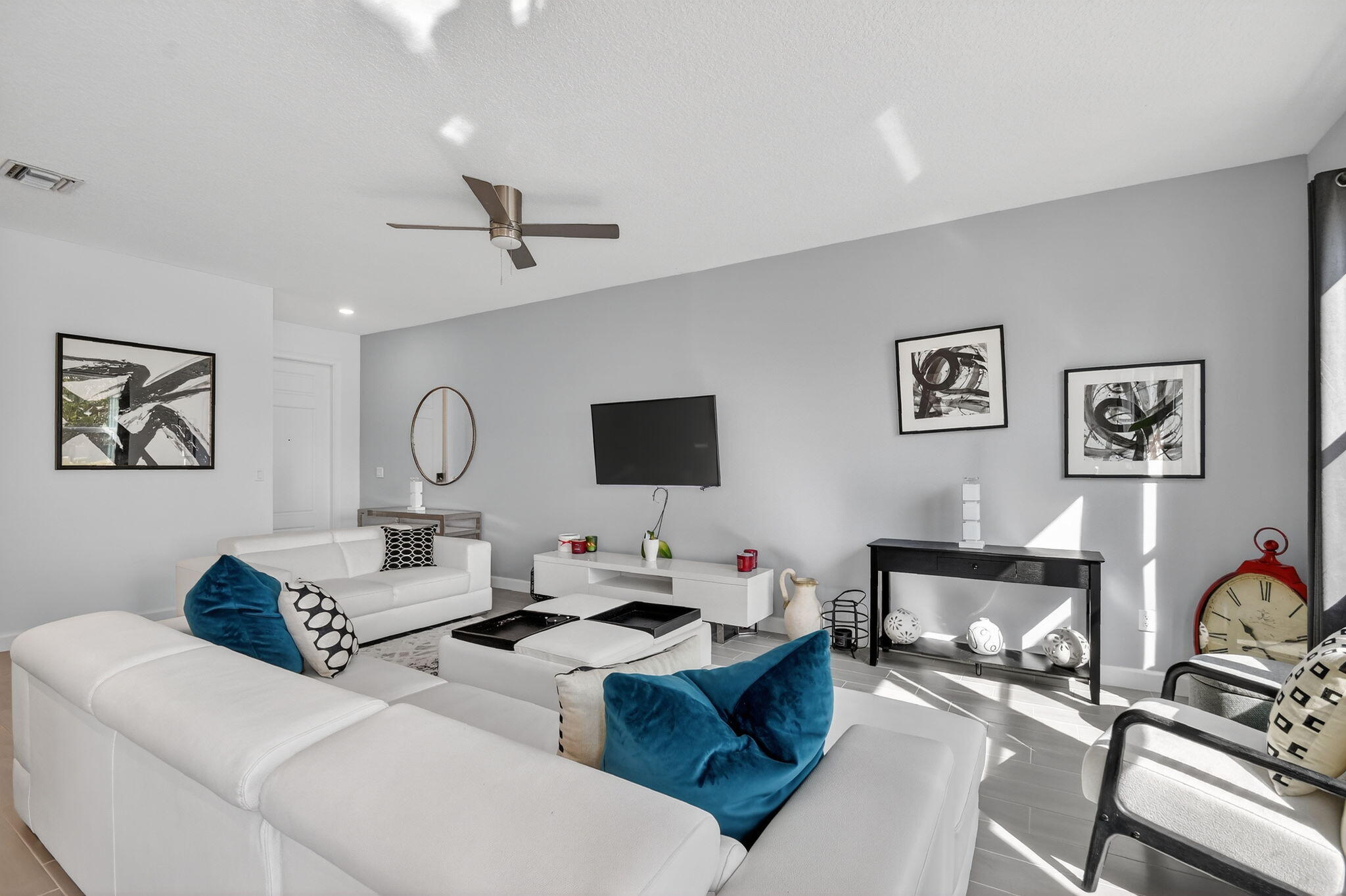 ANDALUCIA - Residential Lease