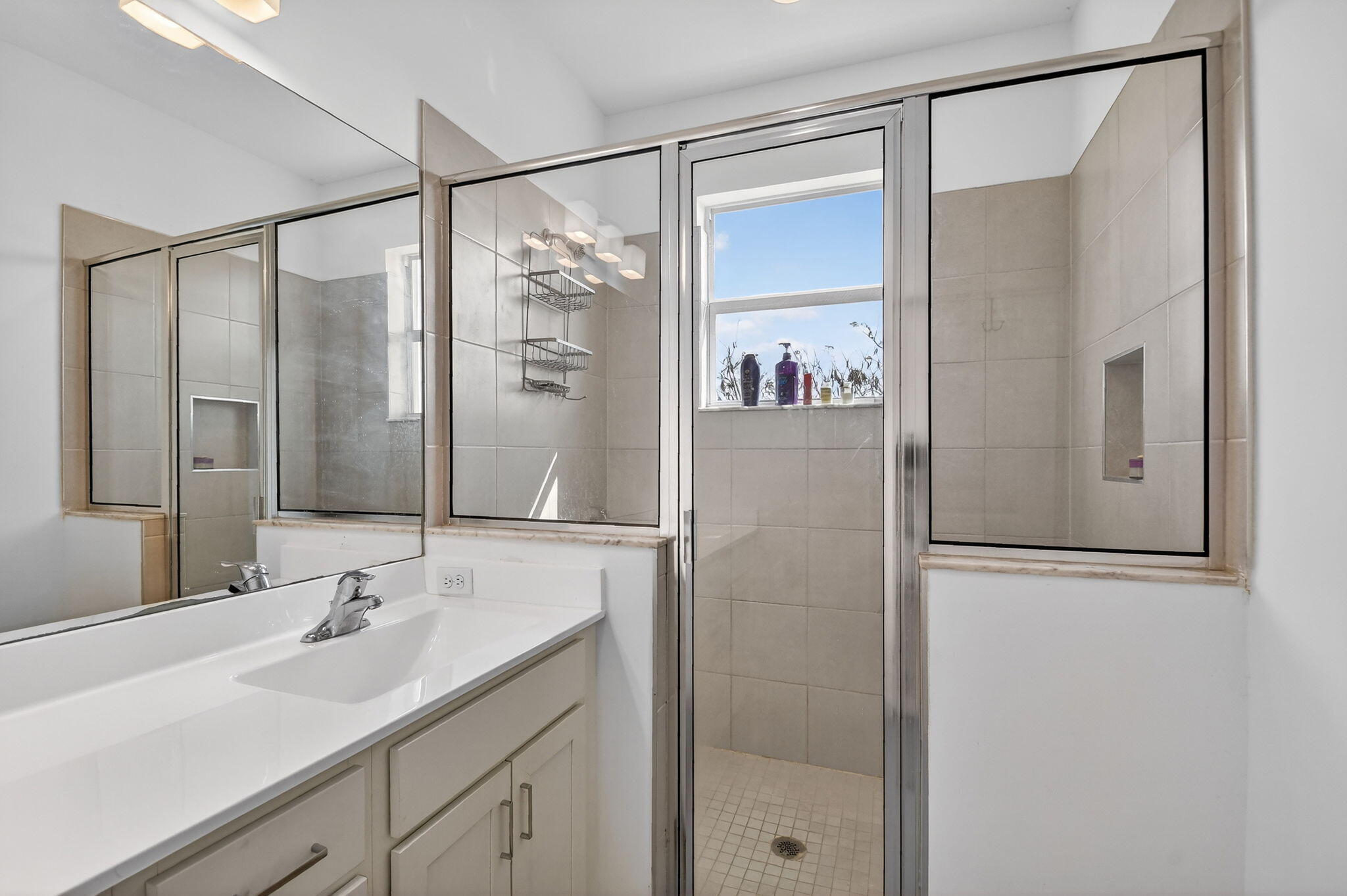 ANDALUCIA - Residential Lease