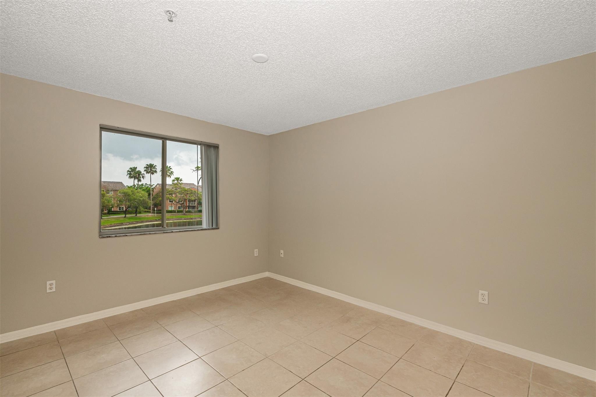 Riviera Palms Condo - Residential Lease
