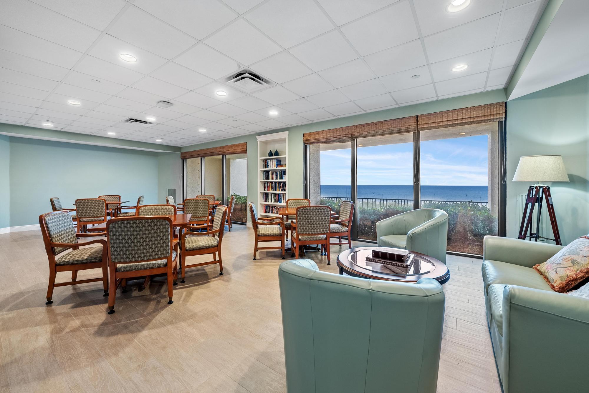 ISLAND DUNES CONDOMINIUM - Residential