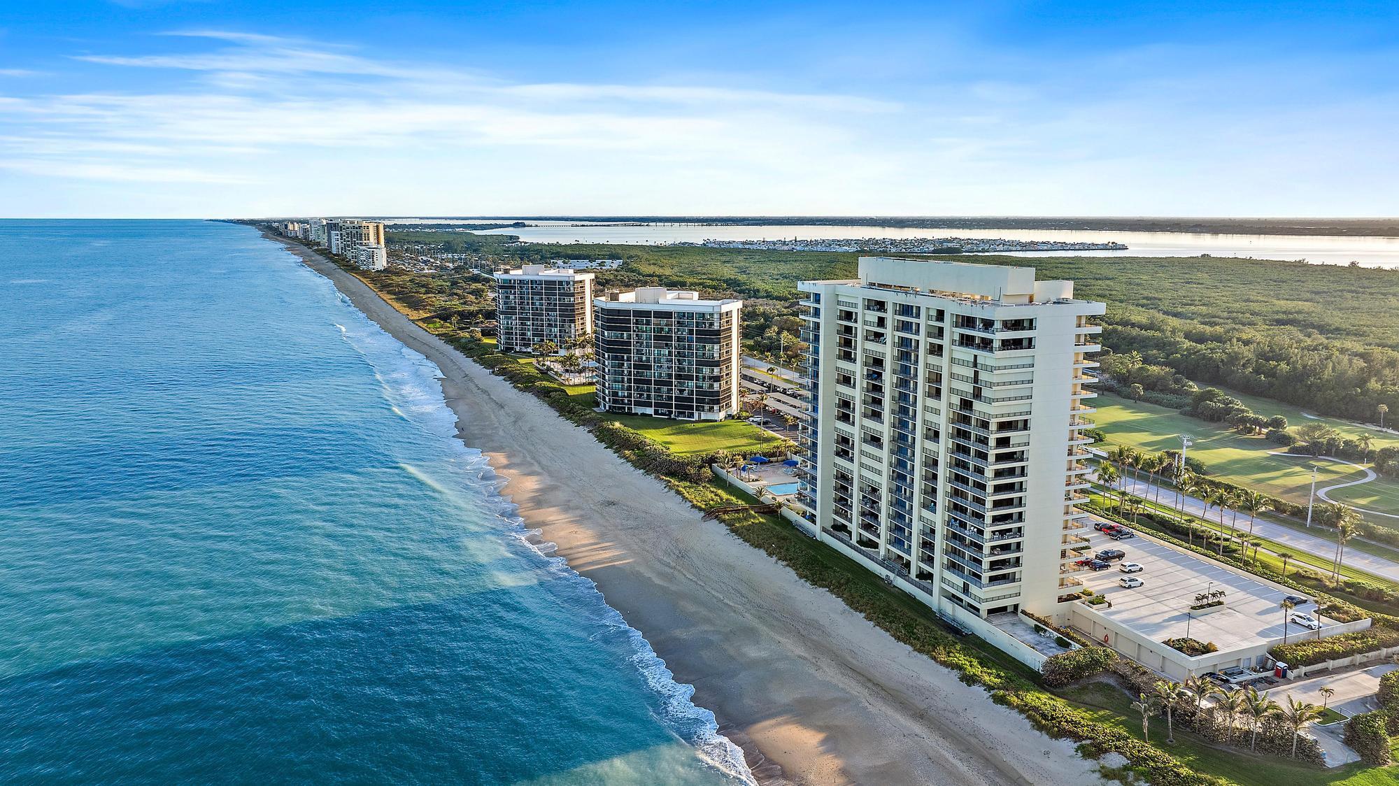 ISLAND DUNES CONDOMINIUM - Residential