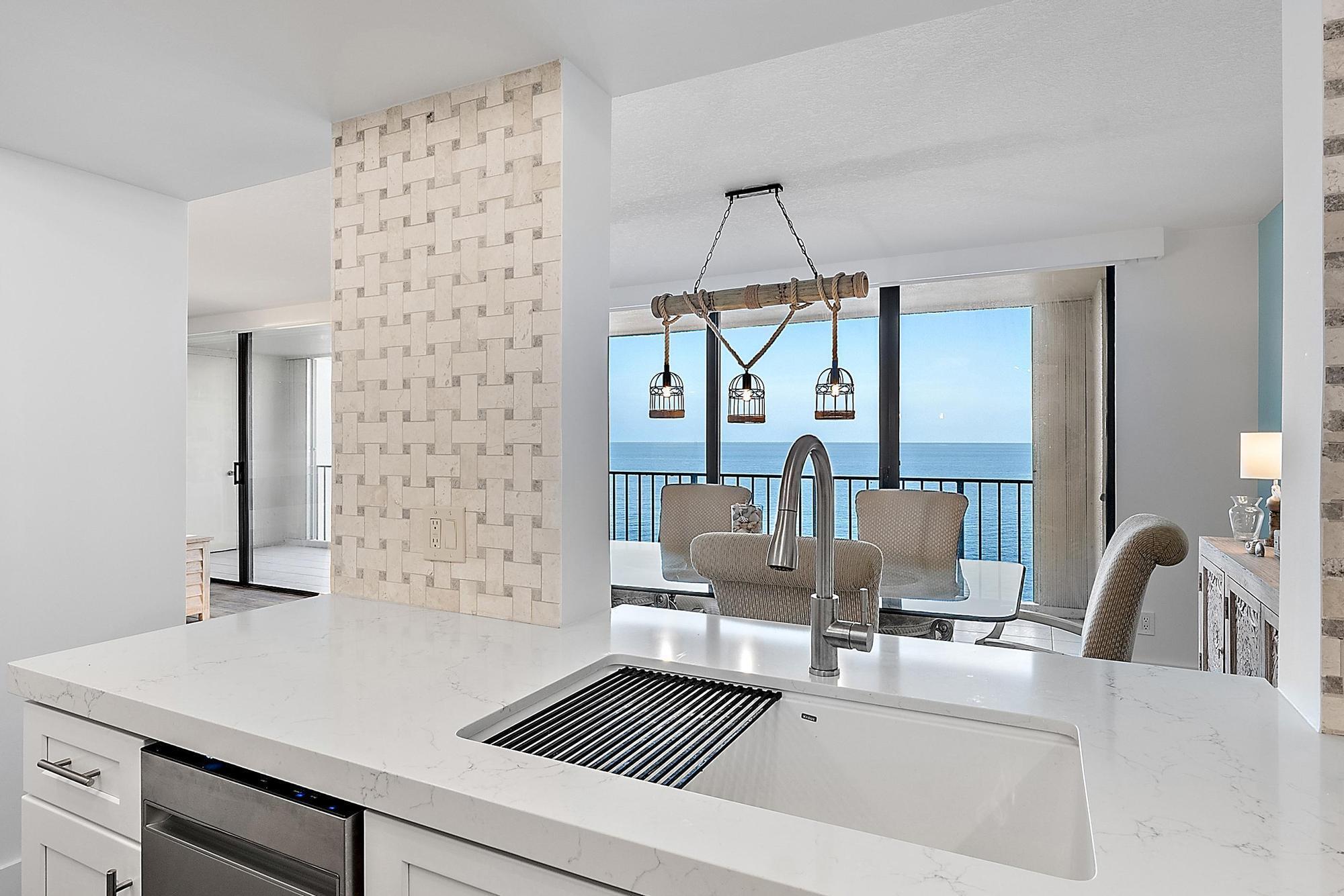 ISLAND DUNES CONDOMINIUM - Residential