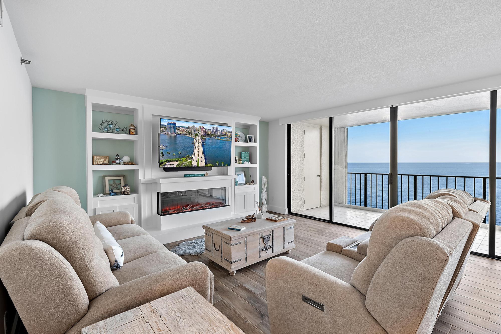 ISLAND DUNES CONDOMINIUM - Residential
