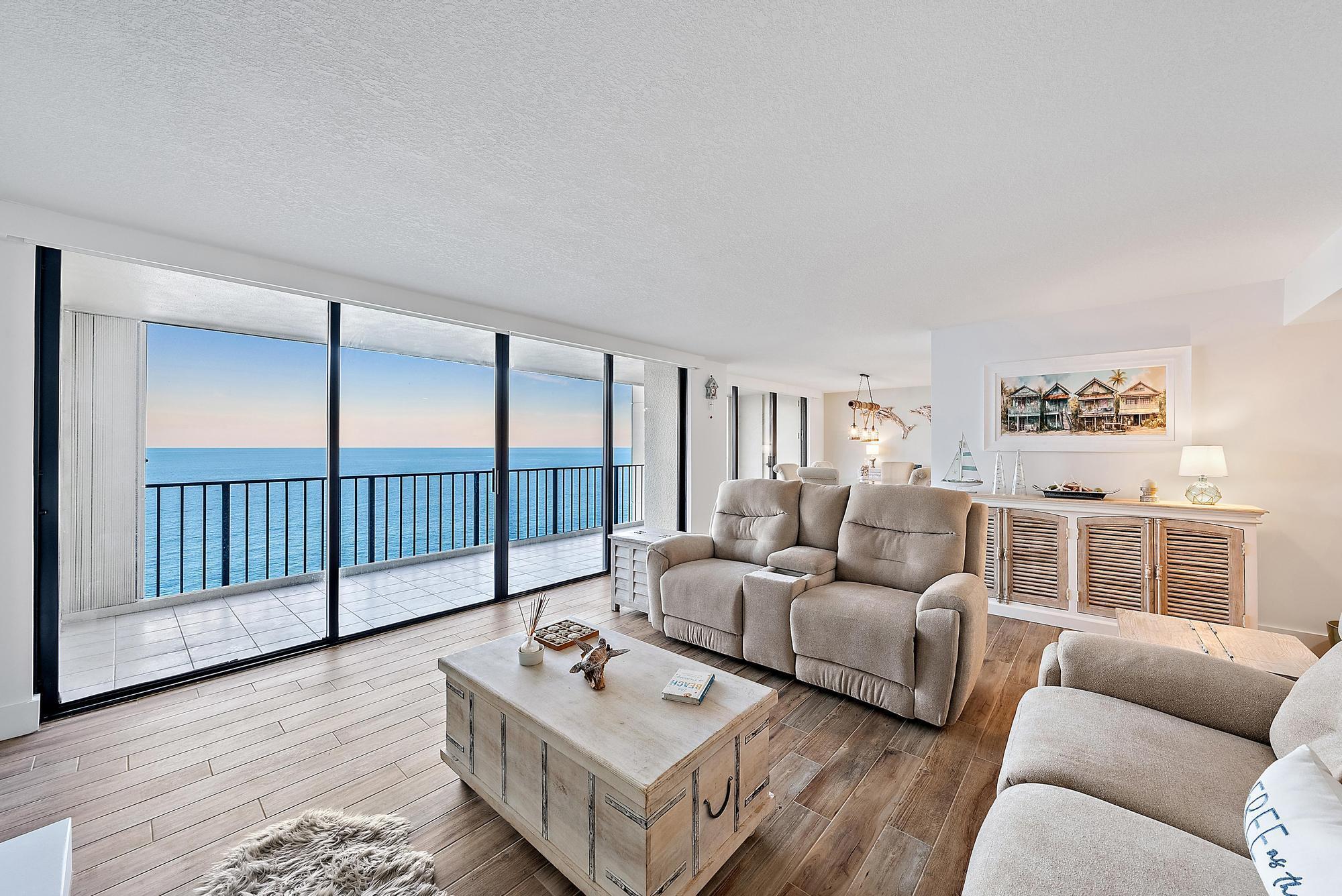 ISLAND DUNES CONDOMINIUM - Residential