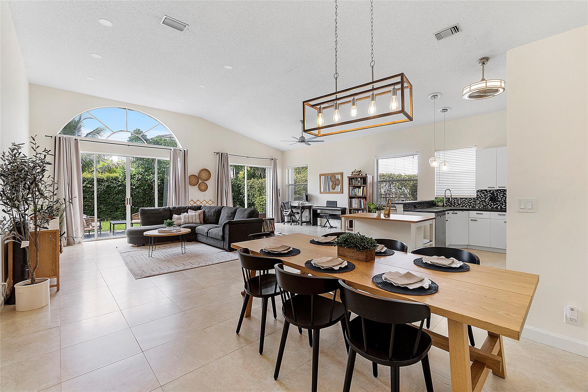 Kensington 146-39 B - Residential Lease