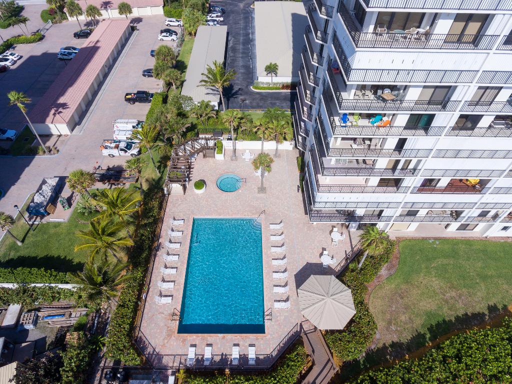 TIARA TOWERS CONDOMINIUM - Residential