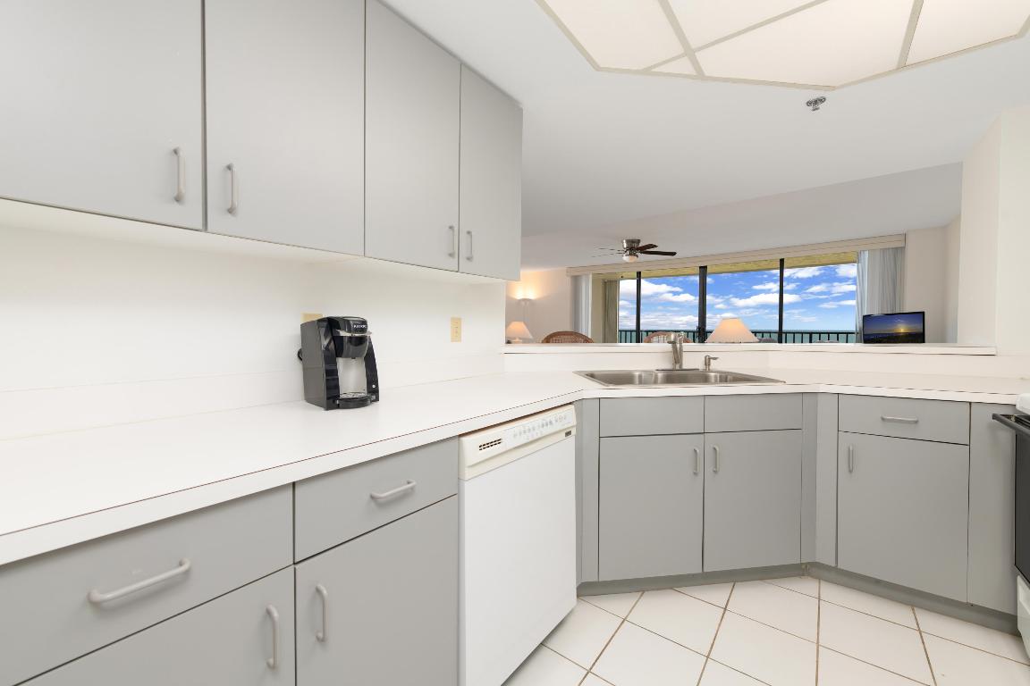 TIARA TOWERS CONDOMINIUM - Residential