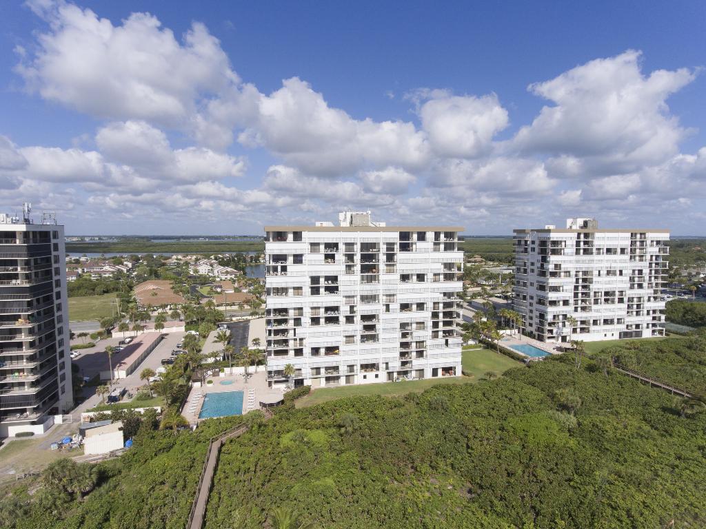 TIARA TOWERS CONDOMINIUM - Residential