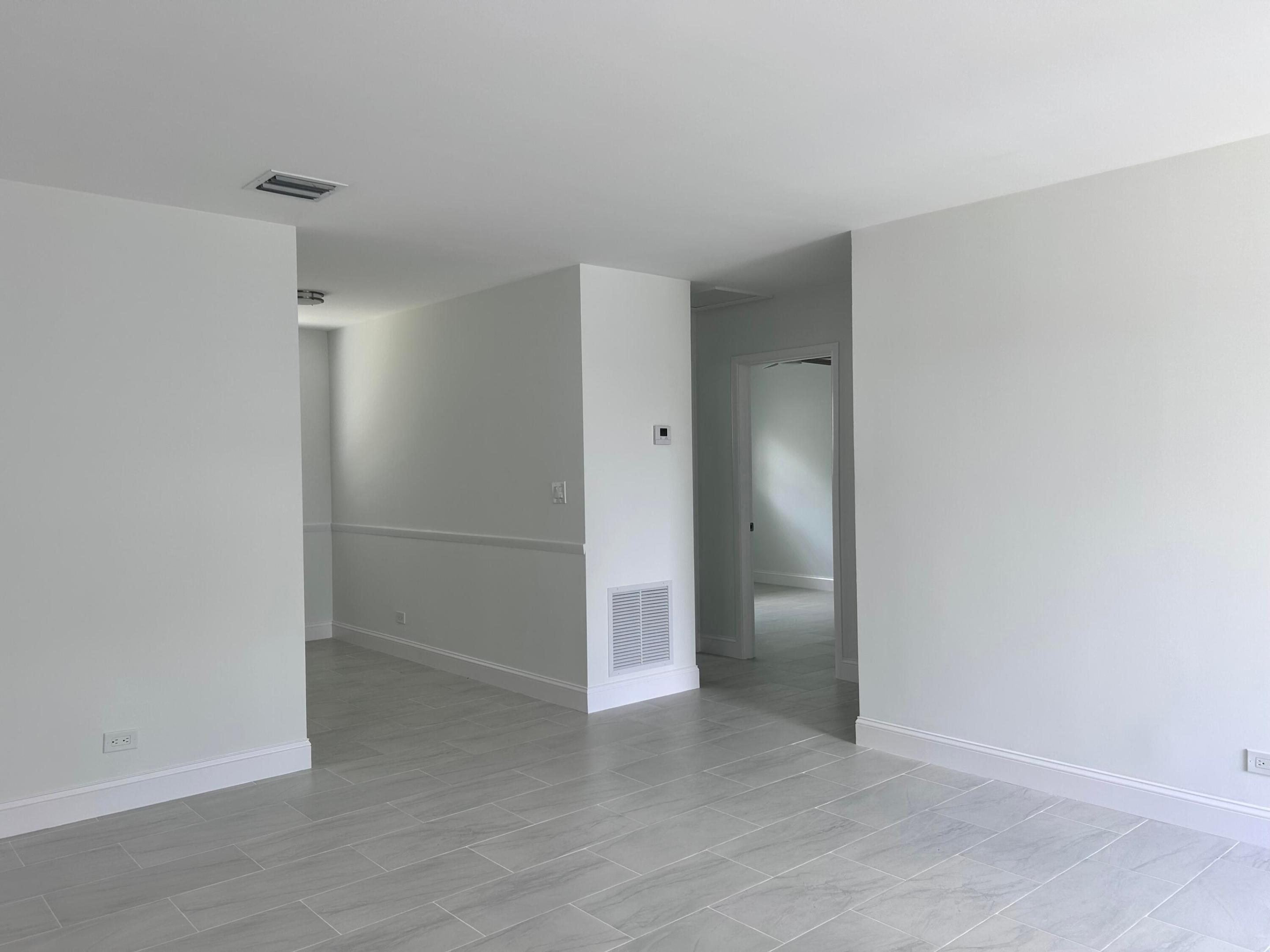 NORTH PALM BEACH VILLAGE OF 2 - Residential Lease