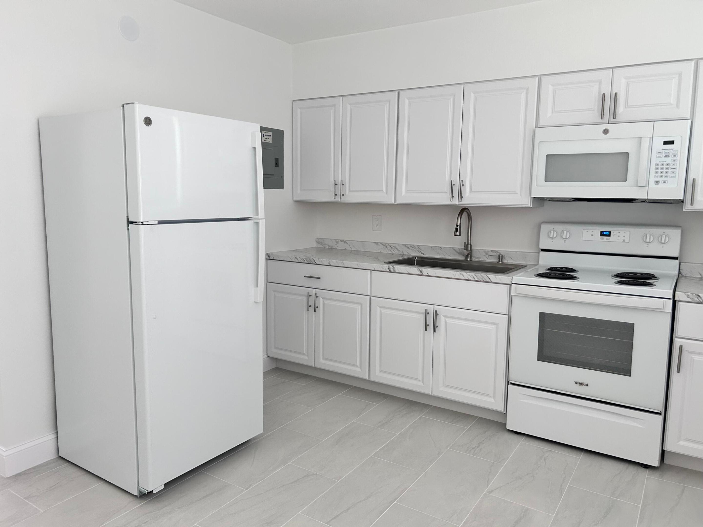 NORTH PALM BEACH VILLAGE OF 2 - Residential Lease