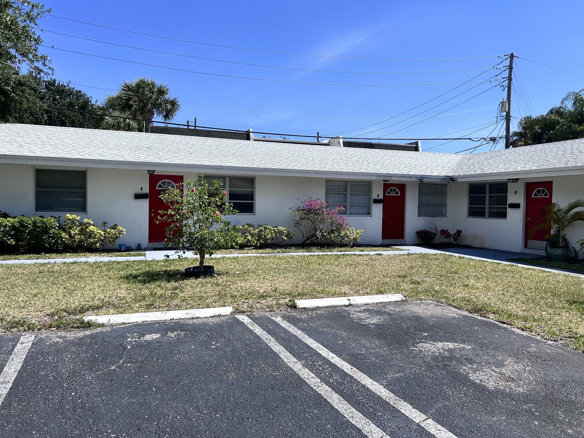 NORTH PALM BEACH VILLAGE OF 2 - Residential Lease