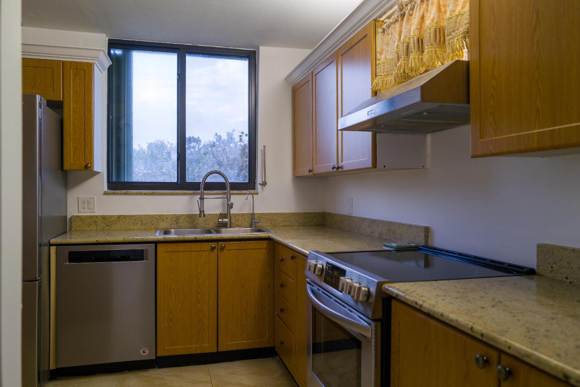 OCEAN TRAIL CONDO IV - Residential Lease