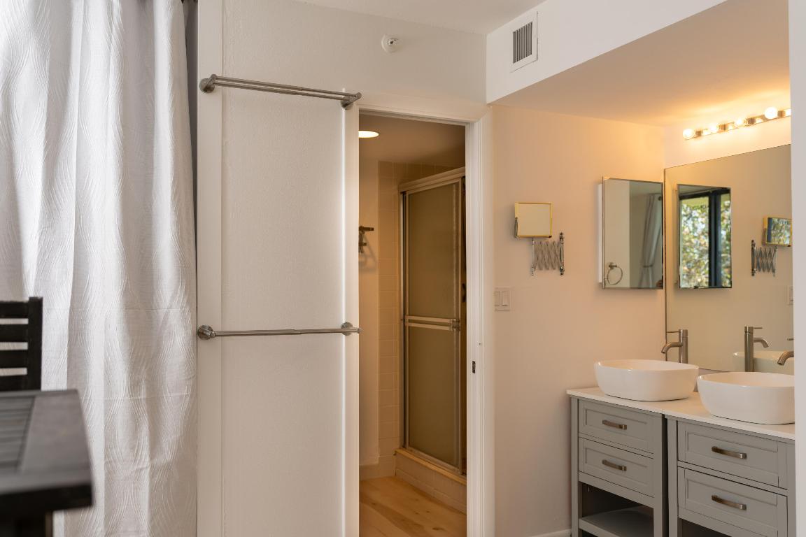 OCEAN TRAIL CONDO IV - Residential Lease