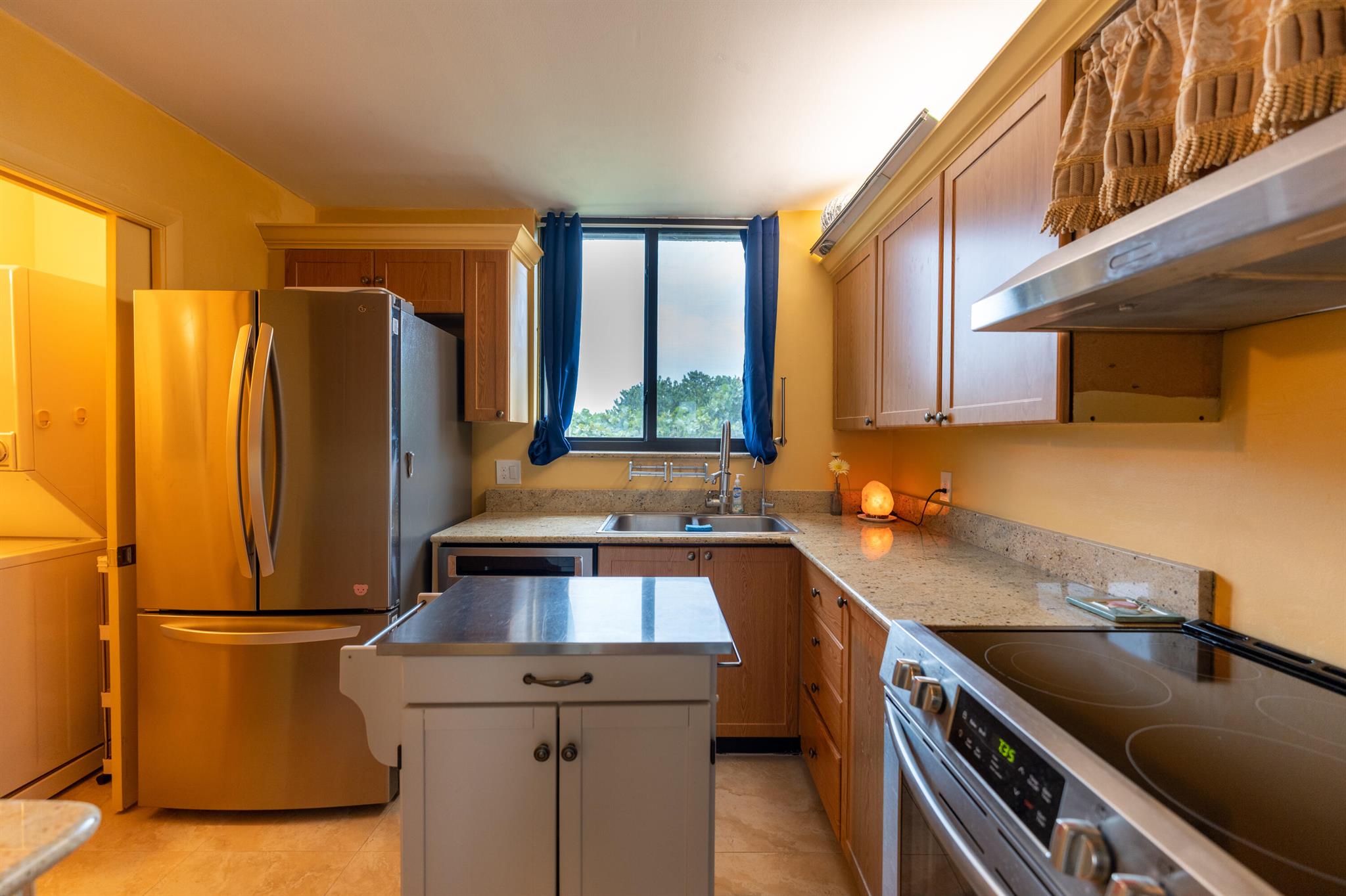 OCEAN TRAIL CONDO IV - Residential Lease