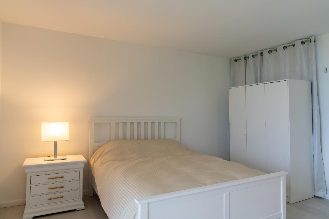 OCEAN TRAIL CONDO IV - Residential Lease
