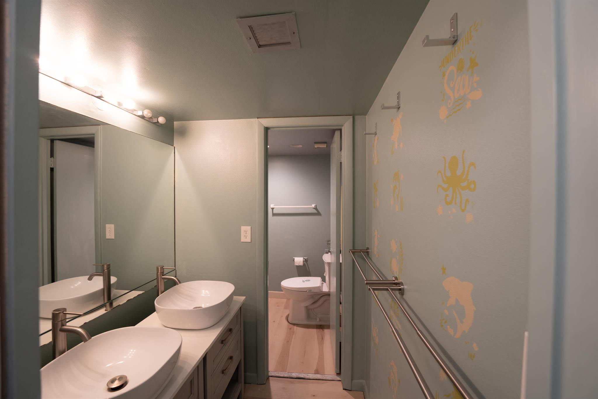 OCEAN TRAIL CONDO IV - Residential Lease