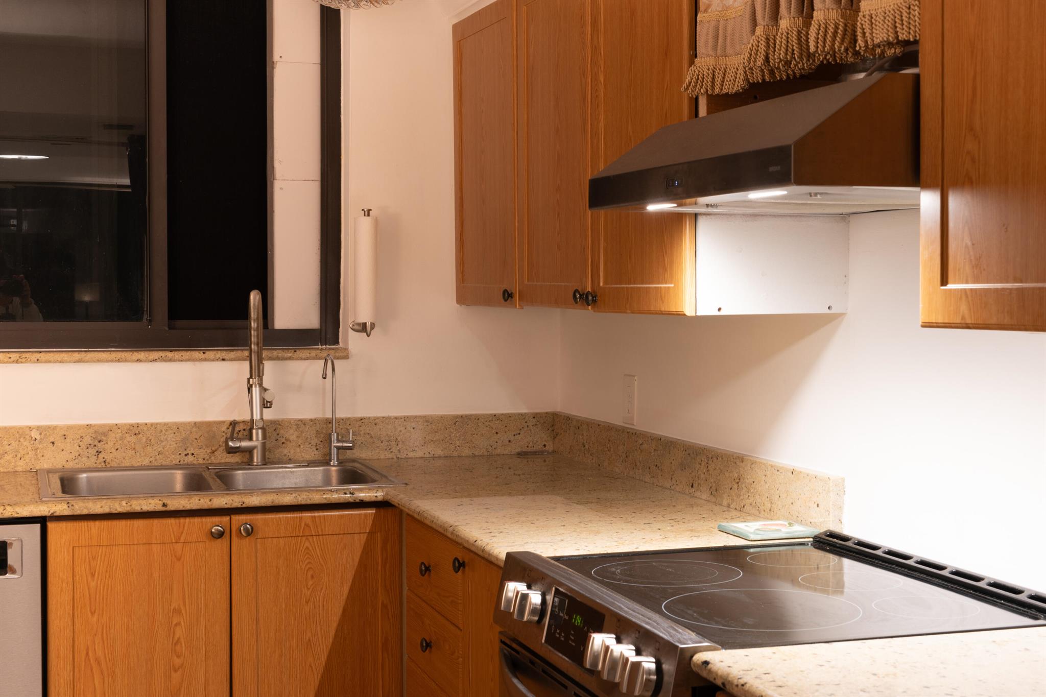 OCEAN TRAIL CONDO IV - Residential Lease